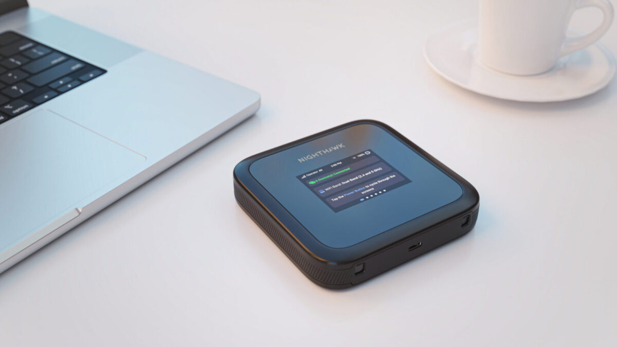 NETGEAR_M3_Lifestyle-2048x1152-2 NETGEAR_M3_Lifestyle-2048x1152-2